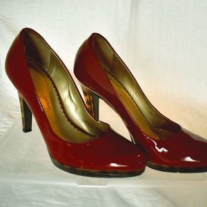 Jessica Simpson red pumps
